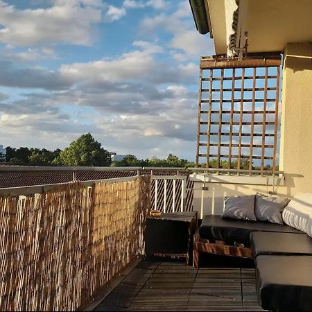 Budget Suite Mit Balkon - Privatzimmer In Wohnung - Netflix & Minibar Inklusive コブレンツ エクステリア 写真